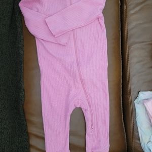 $1 when you bundle, Zipper onesie pink 6-9 months